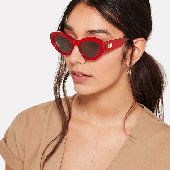 CHIMI 'JUST RIGHT' RED CATEYE SUNGLASSES - Picture 3 of 7